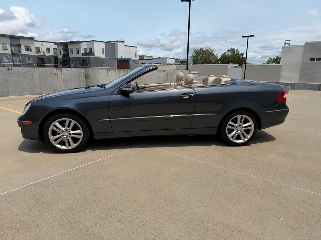2008 Mercedes-Benz CLK-Class Image 4