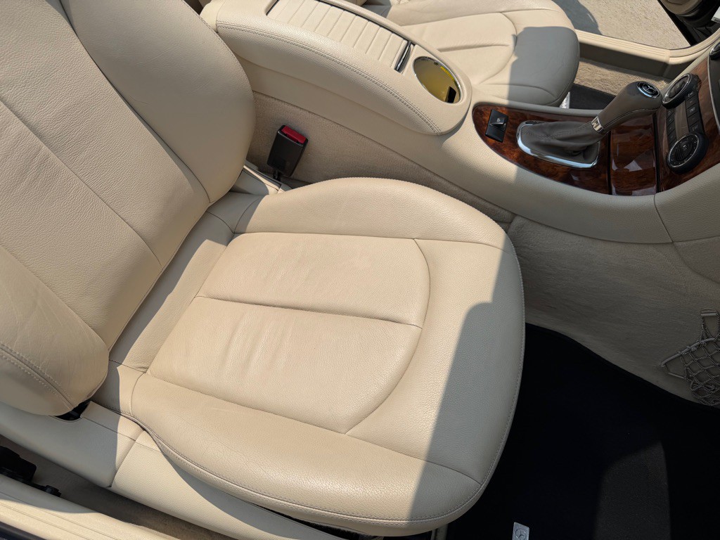 2008 Mercedes-Benz CLK-Class Image 30