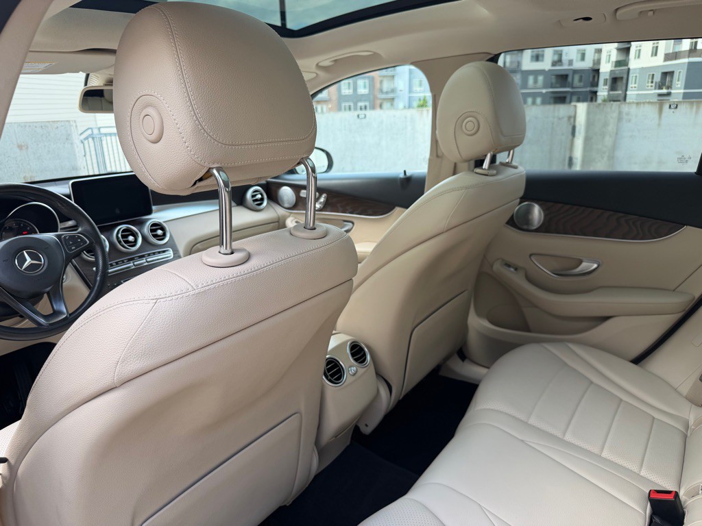 2019 Mercedes-Benz GLC-Class Image 15