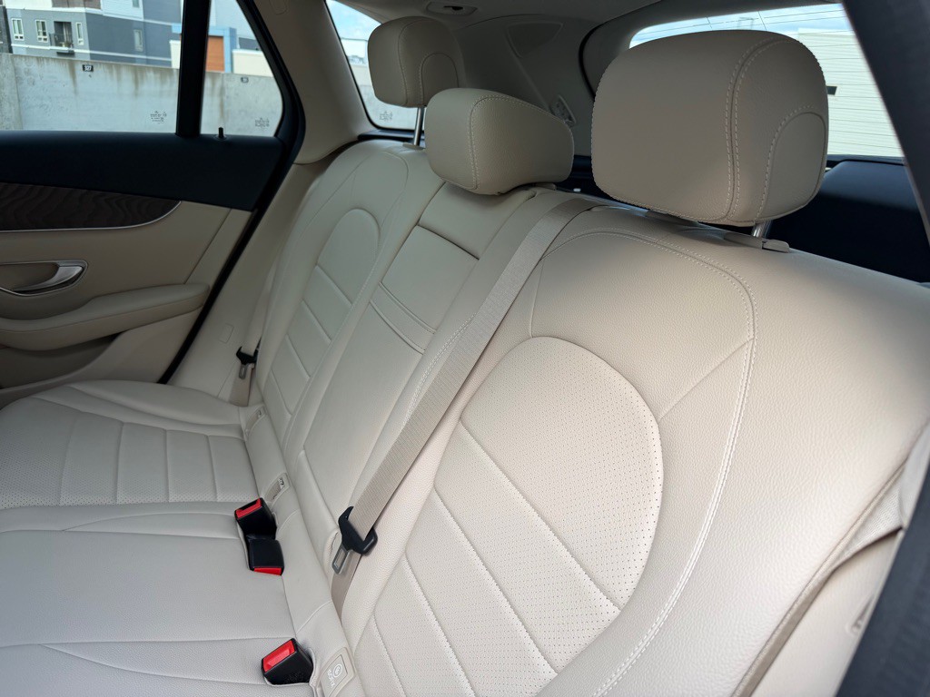 2019 Mercedes-Benz GLC-Class Image 18