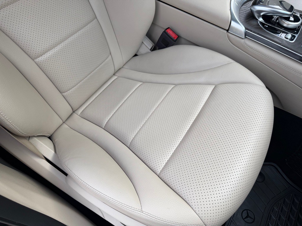 2019 Mercedes-Benz GLC-Class Image 25