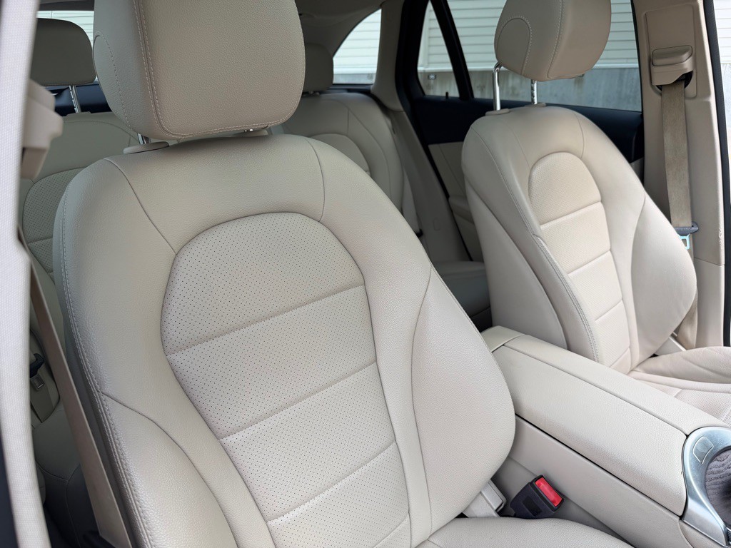 2019 Mercedes-Benz GLC-Class Image 26