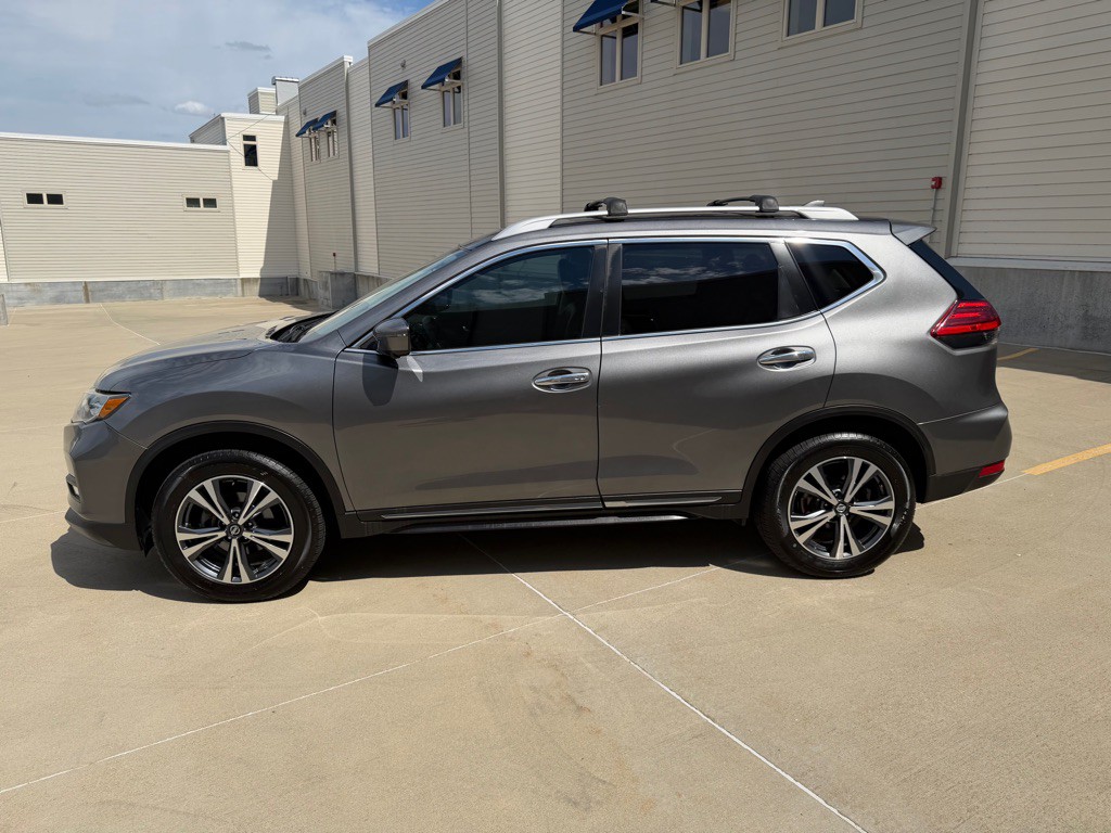 2017 Nissan Rogue Image 6