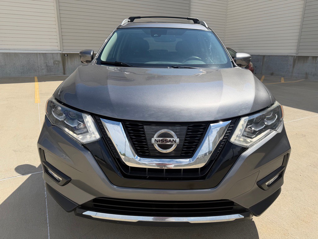 2017 Nissan Rogue Image 8