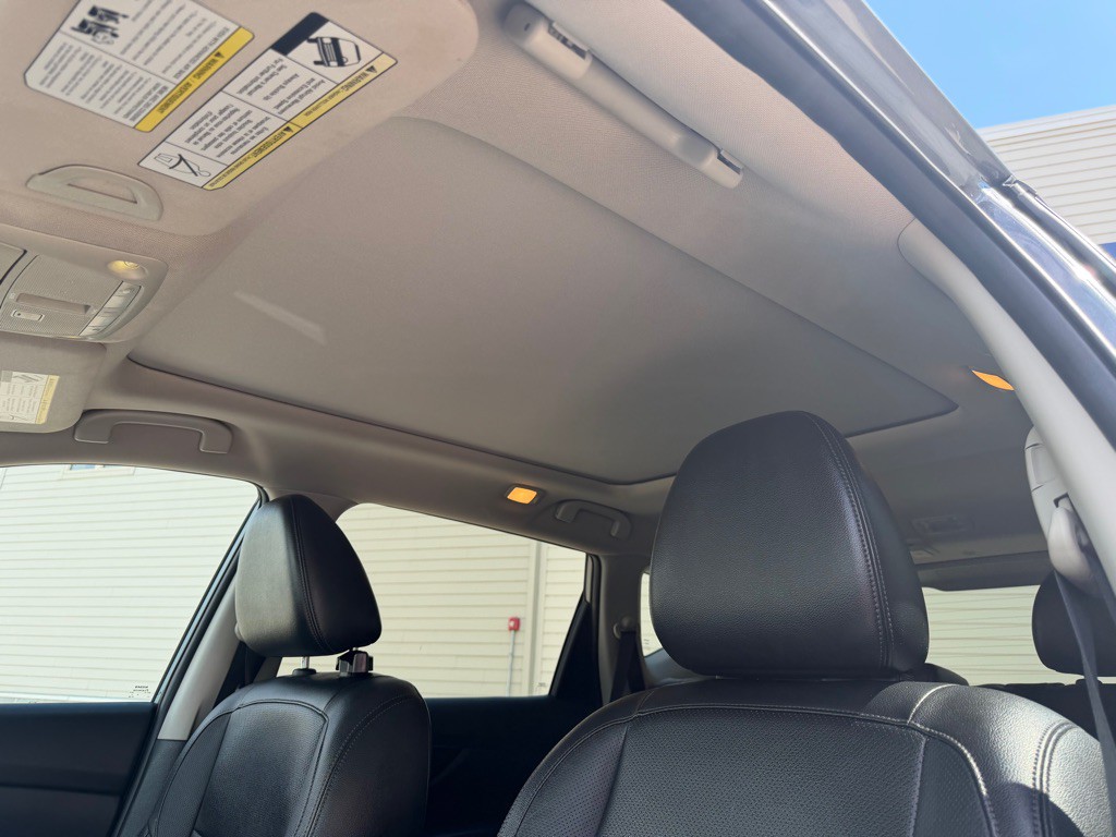 2017 Nissan Rogue Image 13