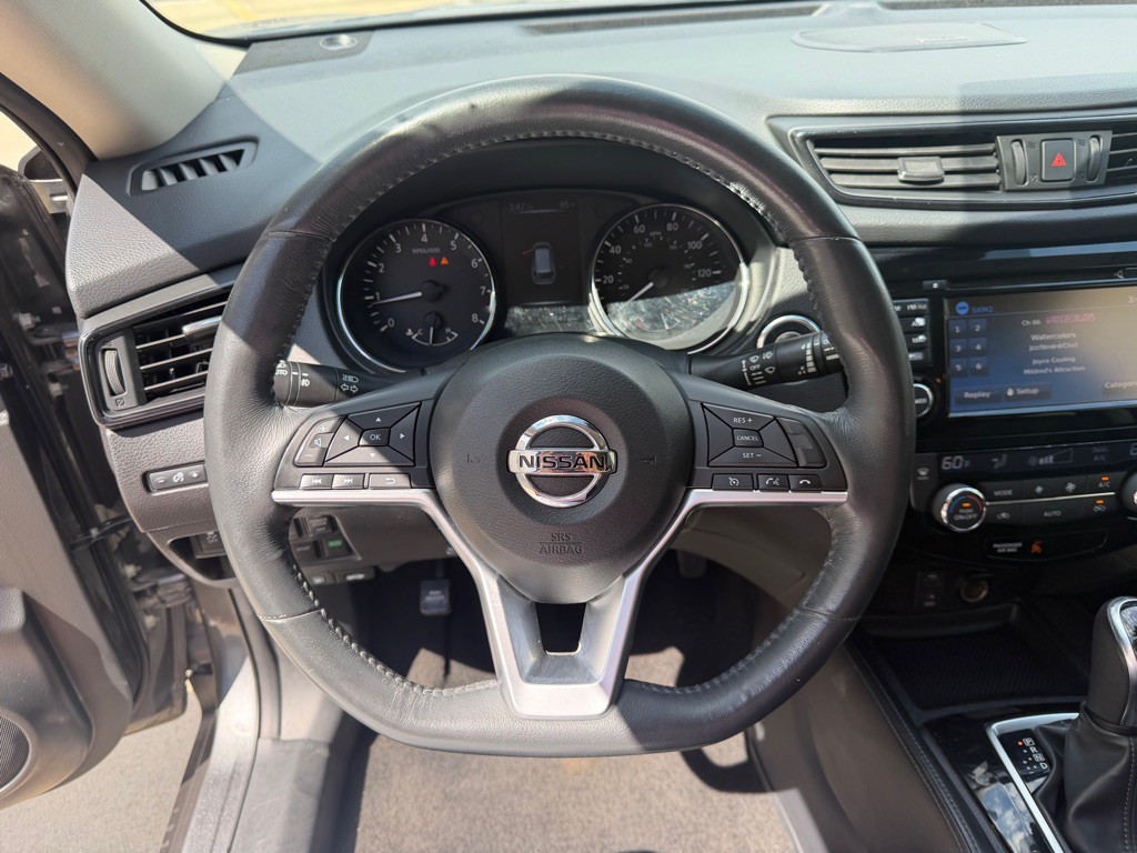 2017 Nissan Rogue Image 15