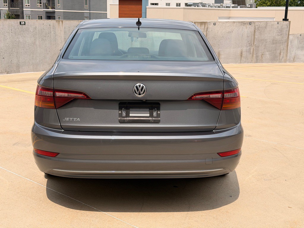 2019 Volkswagen Jetta Image 4