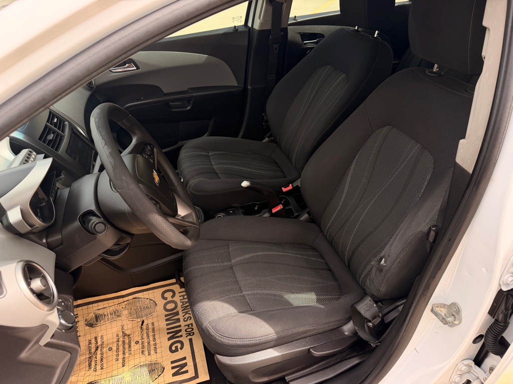 2013 Chevrolet Sonic Image 10