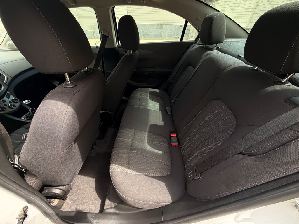 2013 Chevrolet Sonic Image 15