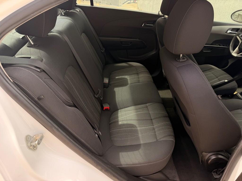 2013 Chevrolet Sonic Image 18