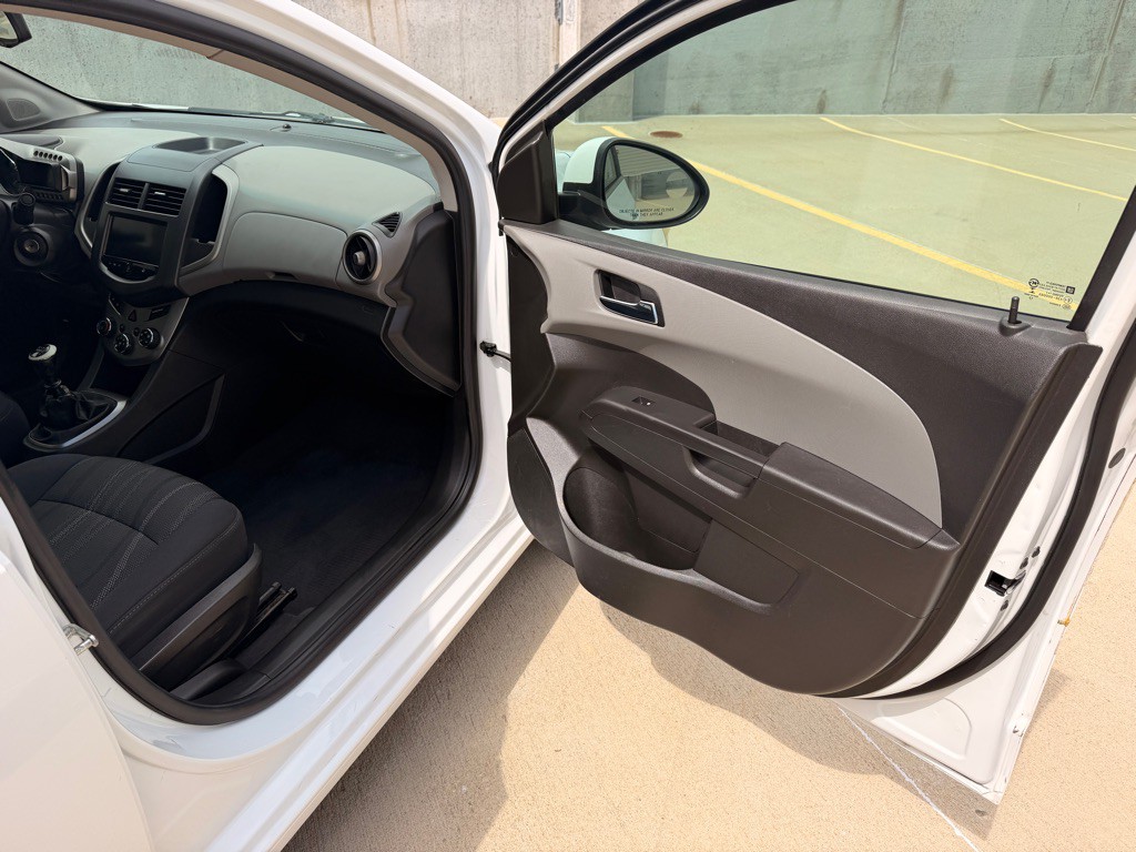 2013 Chevrolet Sonic Image 19