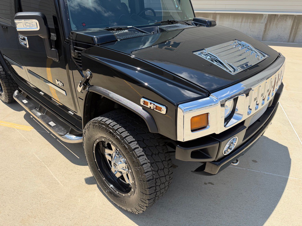 2004 HUMMER H2 Image 10