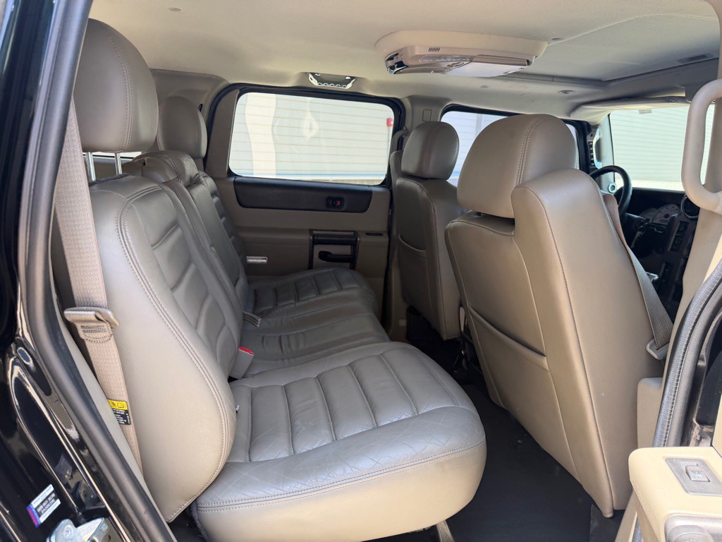 2004 HUMMER H2 Image 25