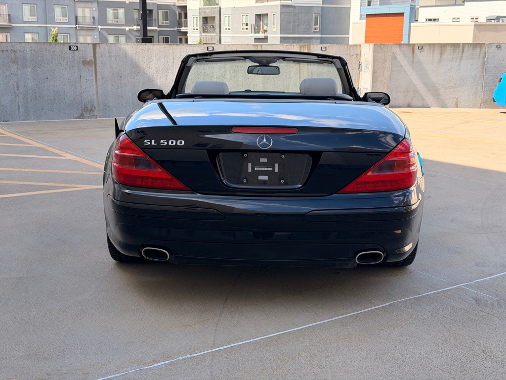 2004 Mercedes-Benz SL-Class Image 4