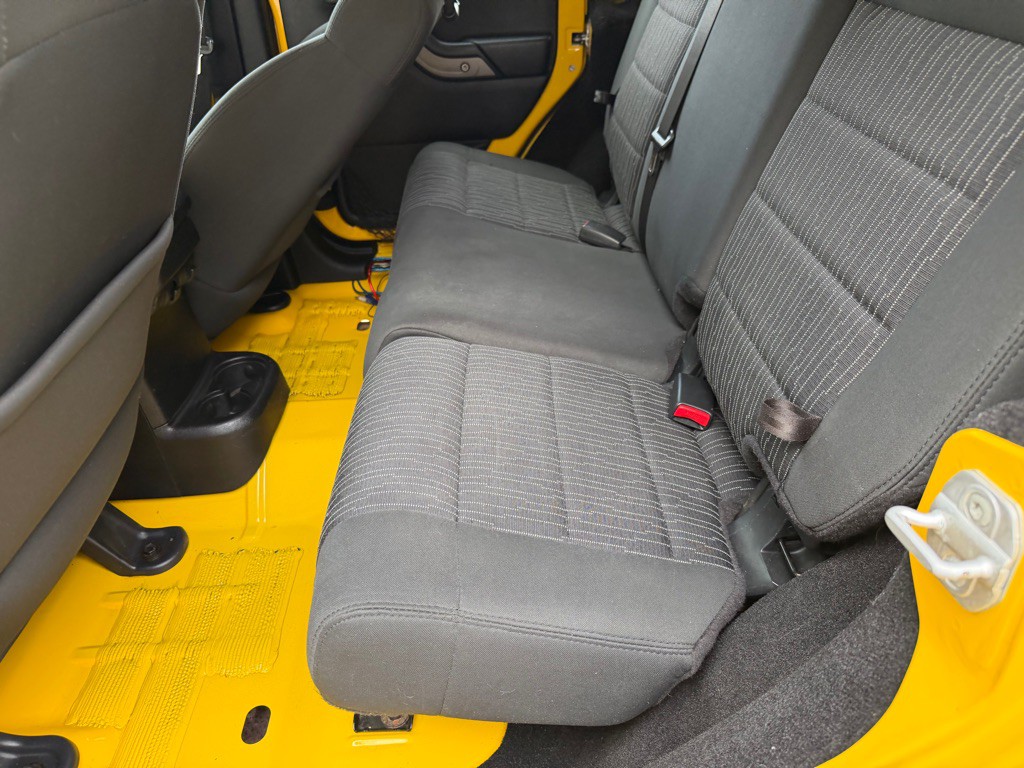 2011 Jeep Wrangler Unlimited Image 17