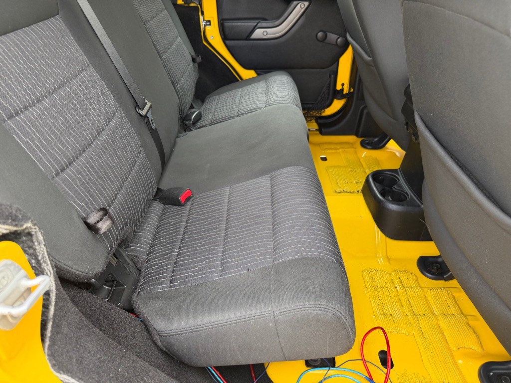 2011 Jeep Wrangler Unlimited Image 19