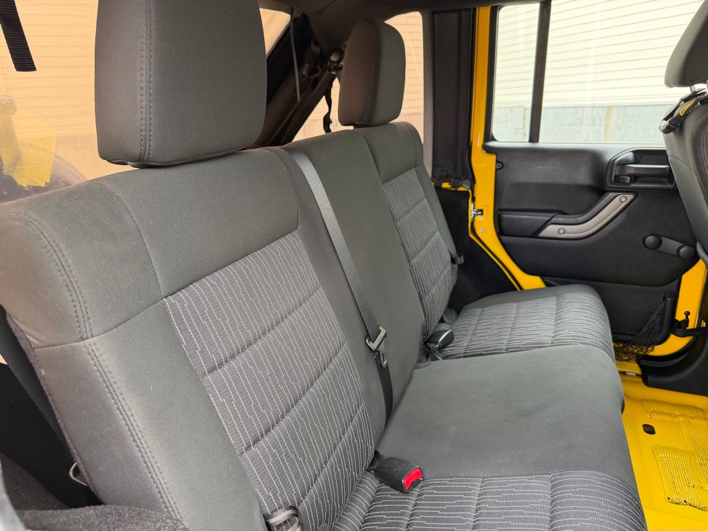 2011 Jeep Wrangler Unlimited Image 20