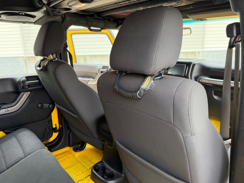 2011 Jeep Wrangler Unlimited Image 21