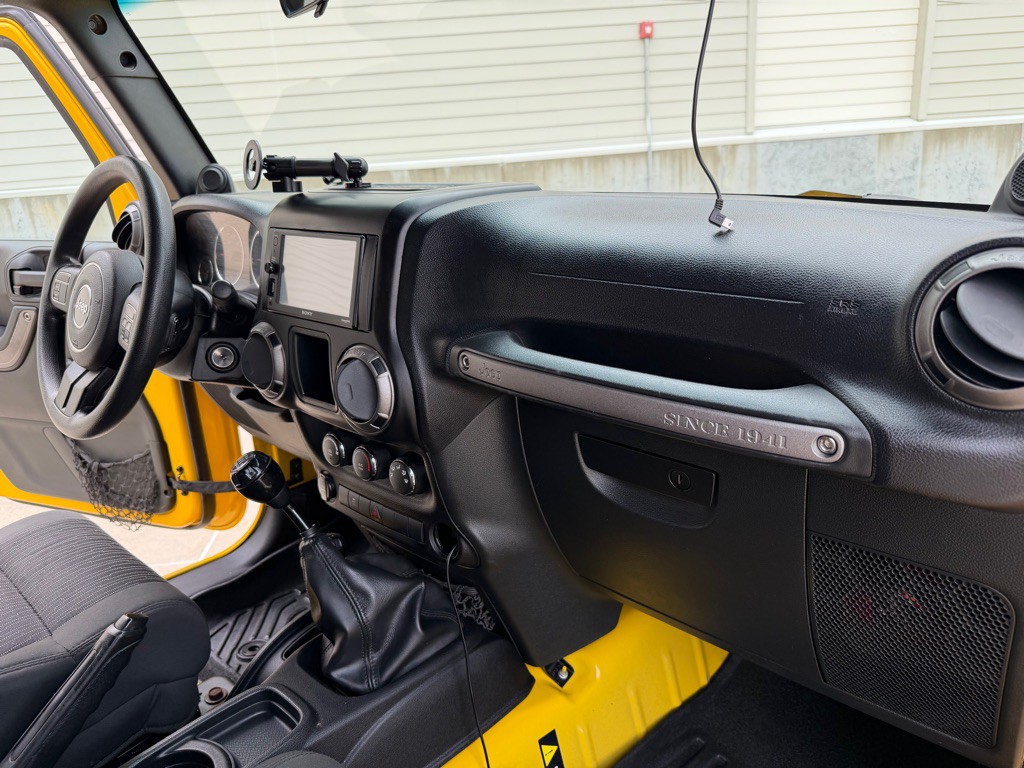2011 Jeep Wrangler Unlimited Image 23