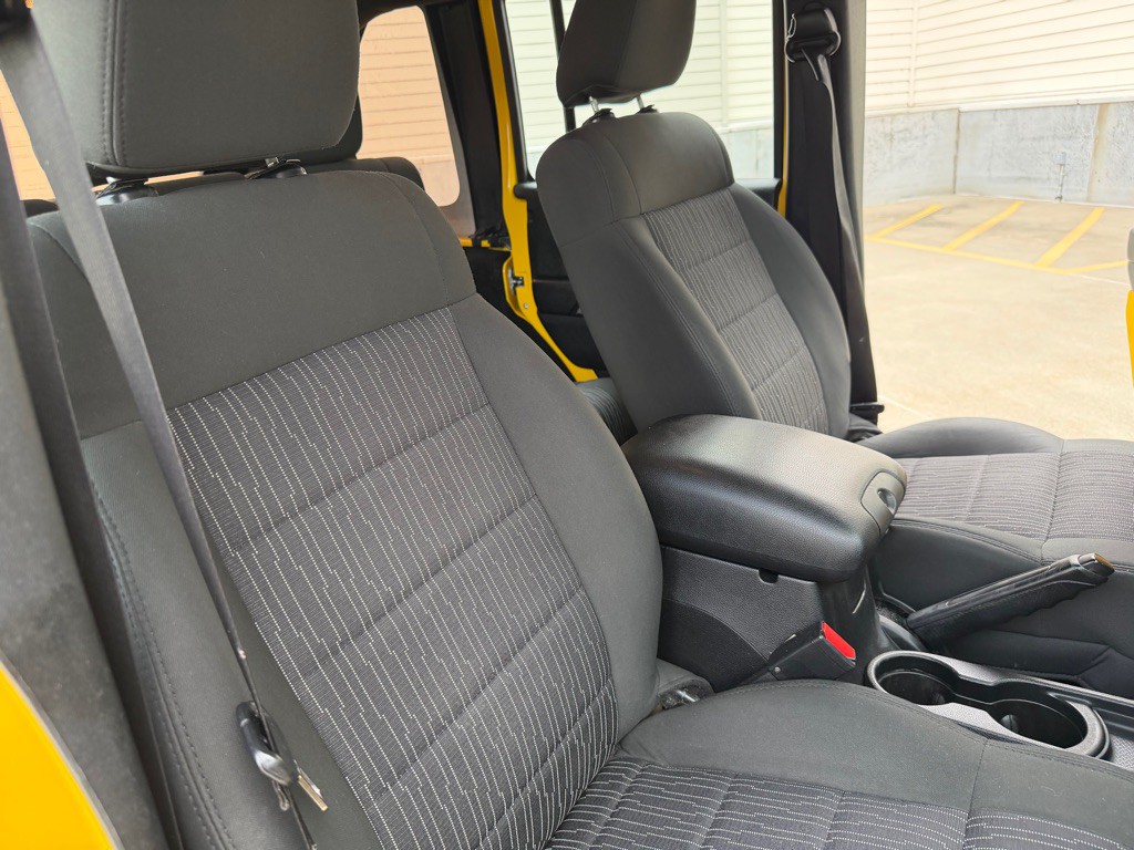 2011 Jeep Wrangler Unlimited Image 26