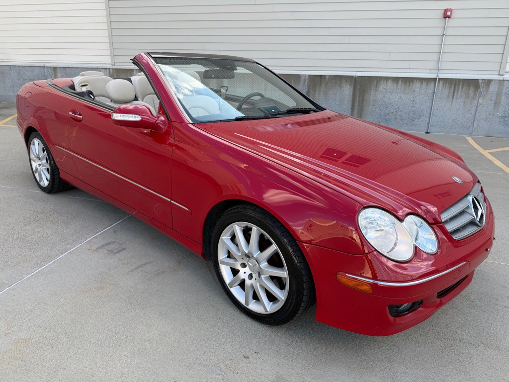 2007 Mercedes-Benz CLK-Class Image 1