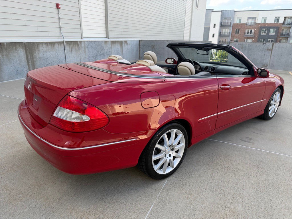 2007 Mercedes-Benz CLK-Class Image 3