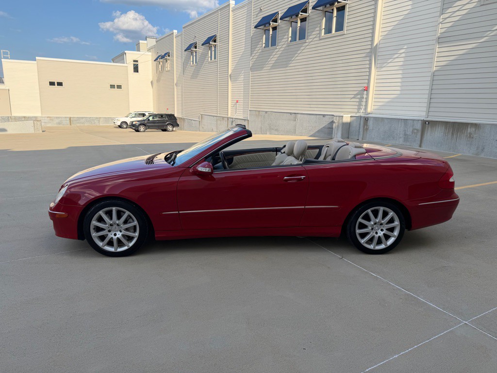 2007 Mercedes-Benz CLK-Class Image 6