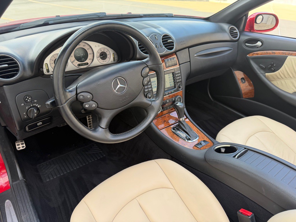 2007 Mercedes-Benz CLK-Class Image 10