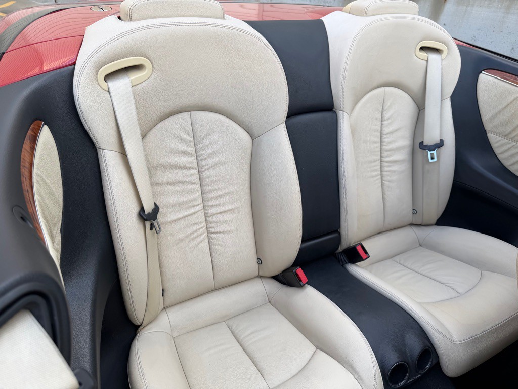 2007 Mercedes-Benz CLK-Class Image 23