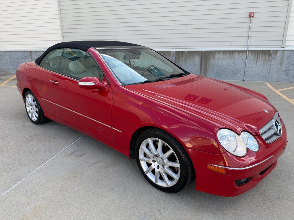 2007 Mercedes-Benz CLK-Class Image 25