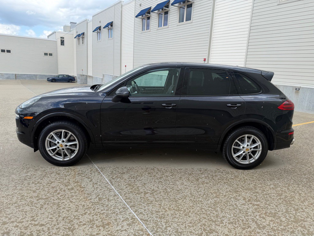 2017 Porsche Cayenne Image 6