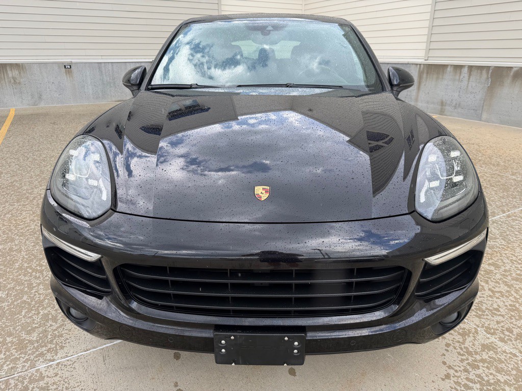 2017 Porsche Cayenne Image 8