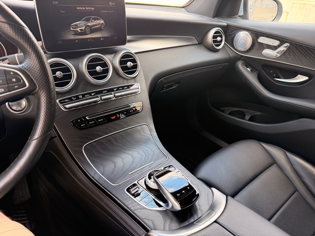 2018 Mercedes-Benz GLC-Class Image 14