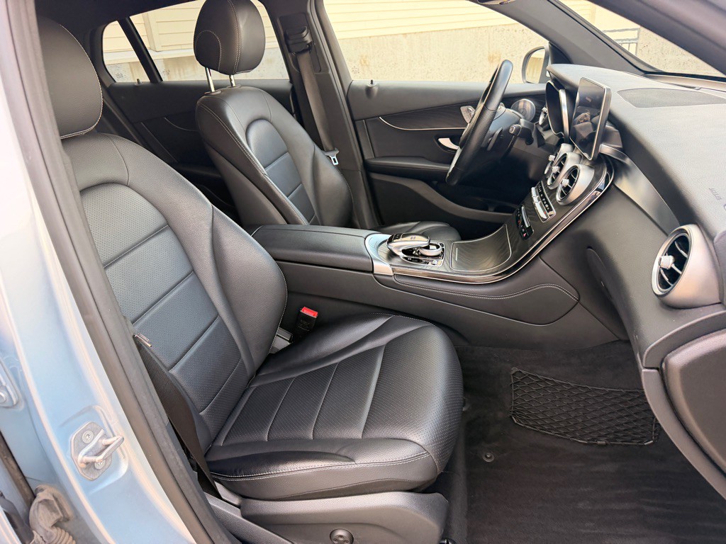 2018 Mercedes-Benz GLC-Class Image 22