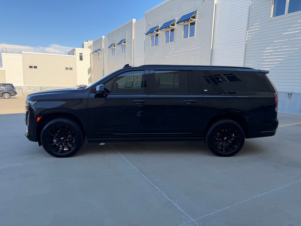 2023 Cadillac Escalade Image 6