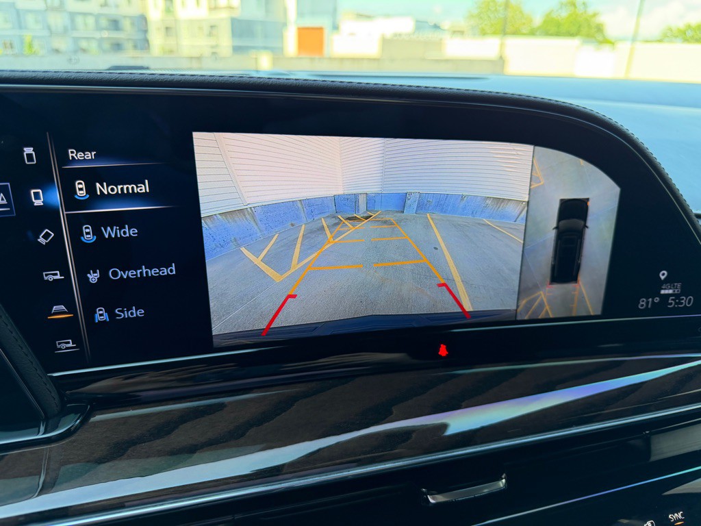 2023 Cadillac Escalade Image 19