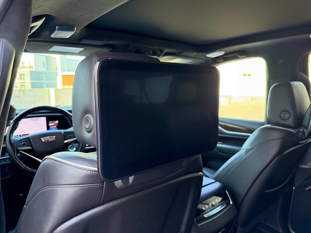 2023 Cadillac Escalade Image 23