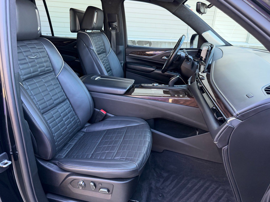 2023 Cadillac Escalade Image 31