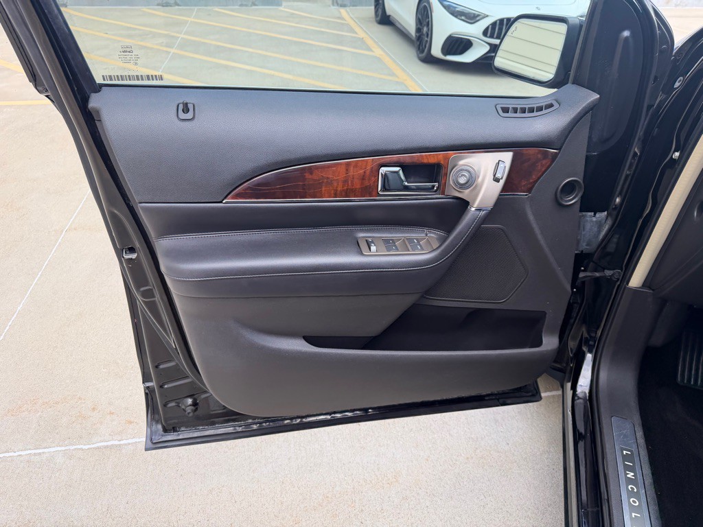 2012 Lincoln MKX Image 10