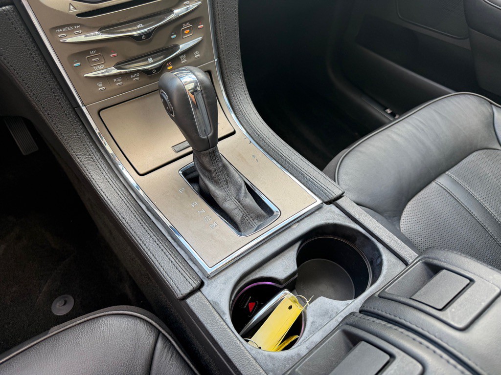 2012 Lincoln MKX Image 18