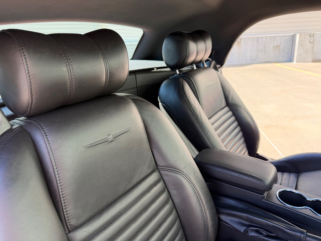 2002 Ford Thunderbird Image 24