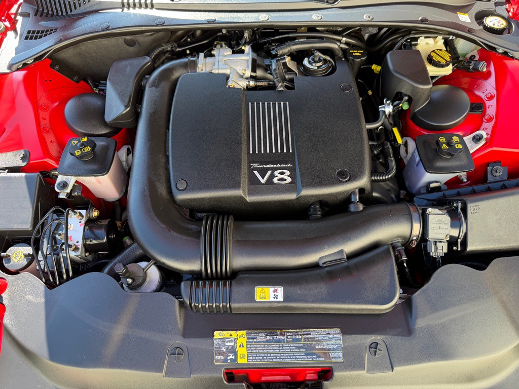 2002 Ford Thunderbird Image 26