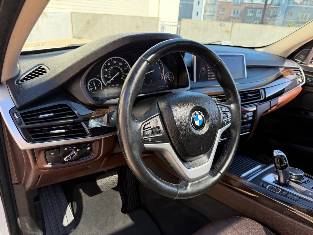 2016 BMW X5 Image 10