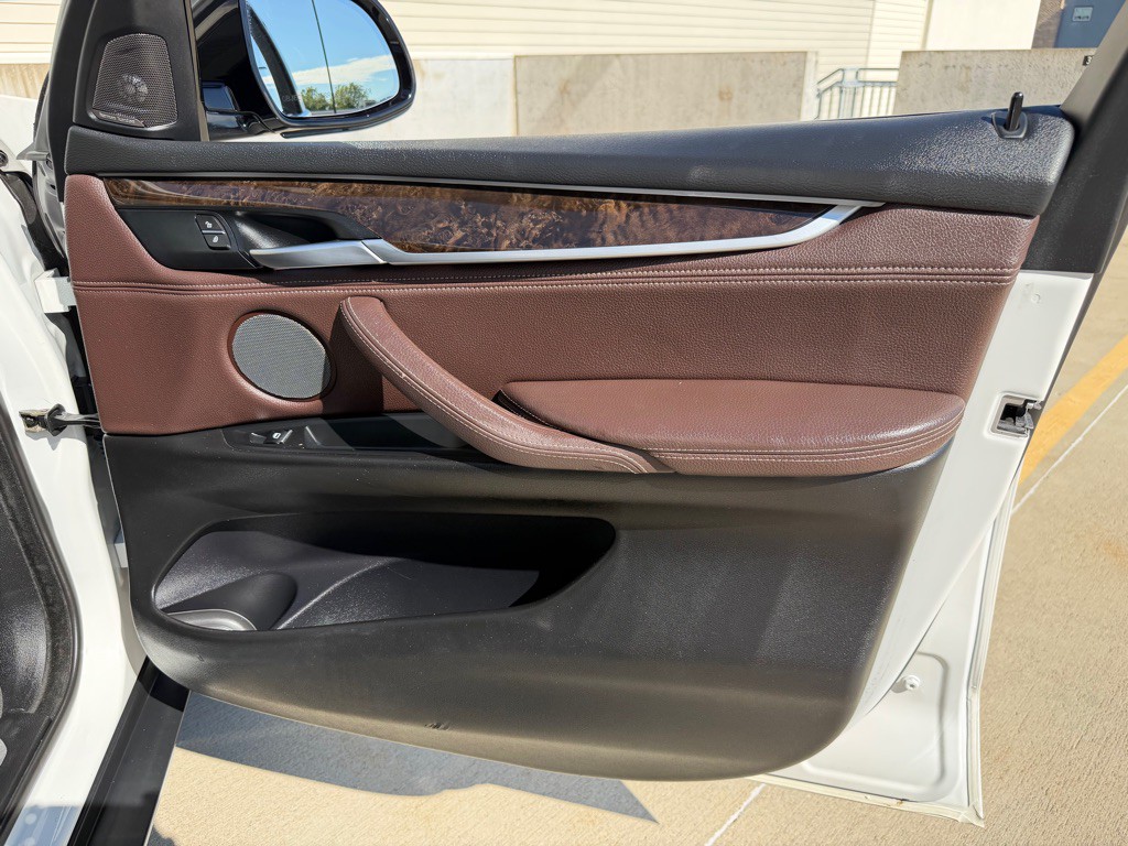 2016 BMW X5 Image 28