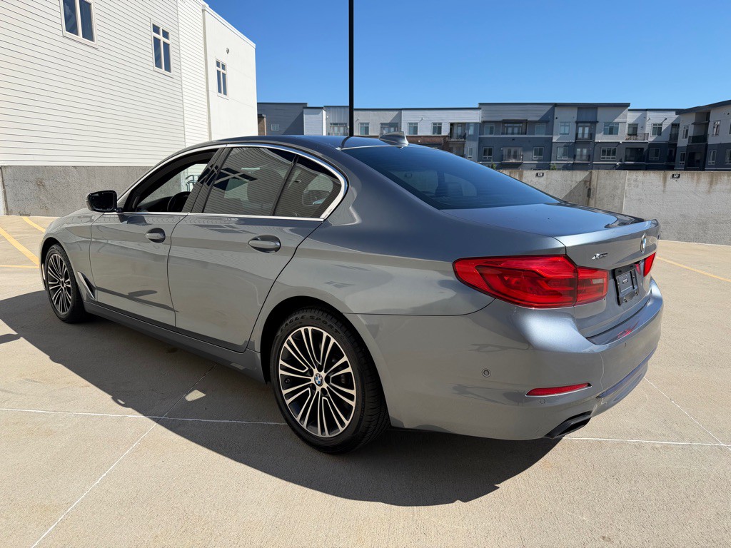 2019 BMW 5 Series Image 3