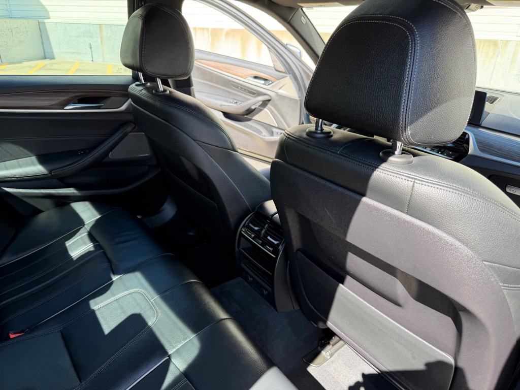 2019 BMW 5 Series Image 18