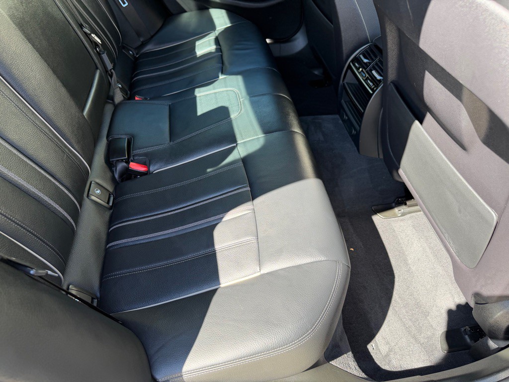 2019 BMW 5 Series Image 19
