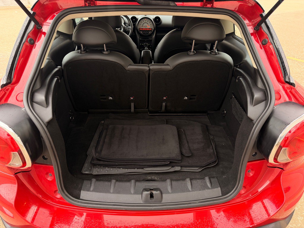 2013 MINI Cooper Image 16