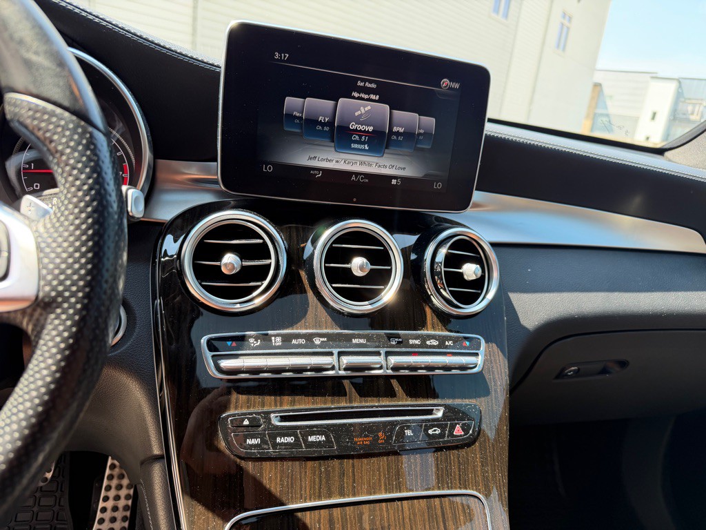 2018 Mercedes-Benz GLC-Class Image 13