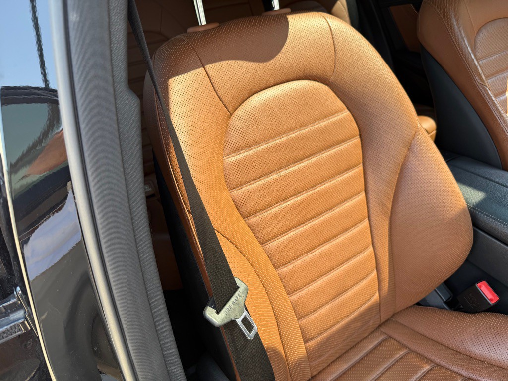 2018 Mercedes-Benz GLC-Class Image 24